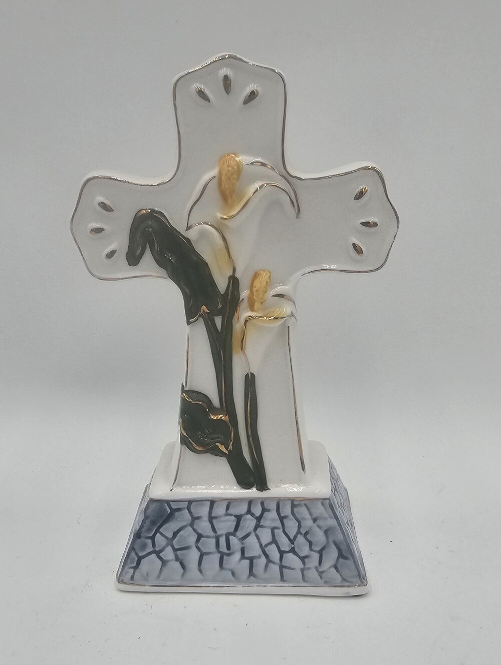 Vintage Ceramic Floral Cross – 7" x 4"